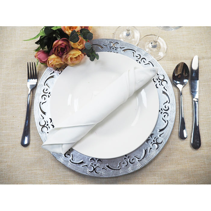 Silver Plastic Charger Plate with Foil Leaf Design for Wedding